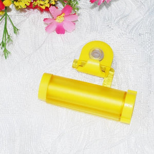 Plastic Rolling Tube Squeezer Useful Toothpaste Easy Dispenser Bathroom Holder